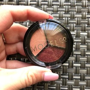 ModelCo “Mykonos” metallic eyeshadow trio